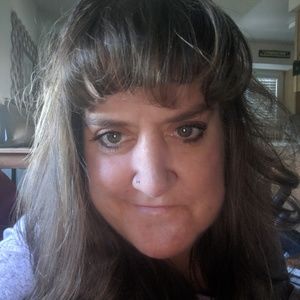 Meet your Posher, Michele